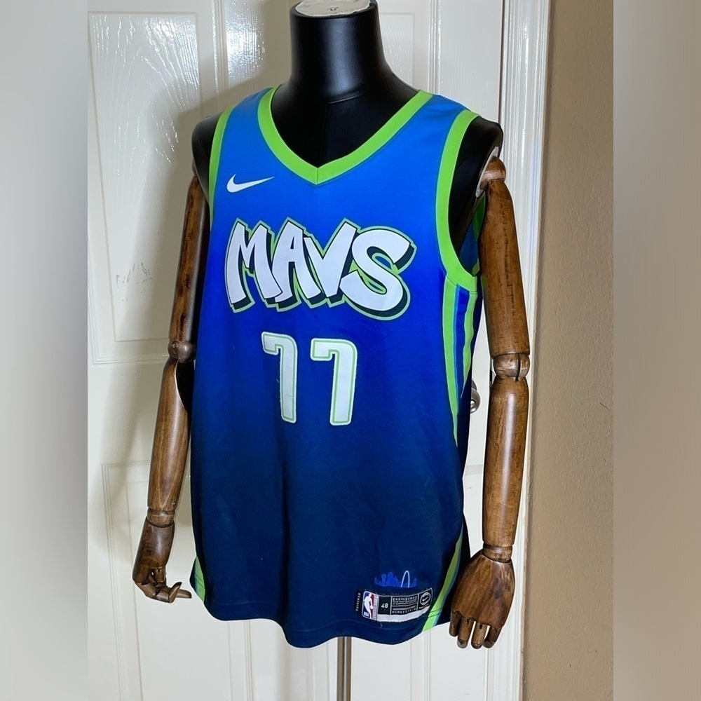 2022-23 Nike NBA Dallas Maverick Luka Doncic City Edition Swingman Jersey 48 Lg  - Picture 12 of 13
